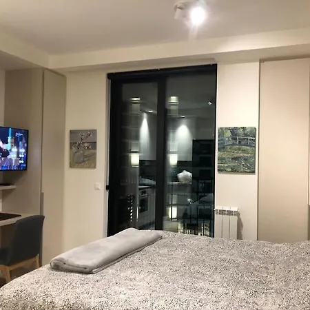 Lovely Bw Metropolitan Belgrade