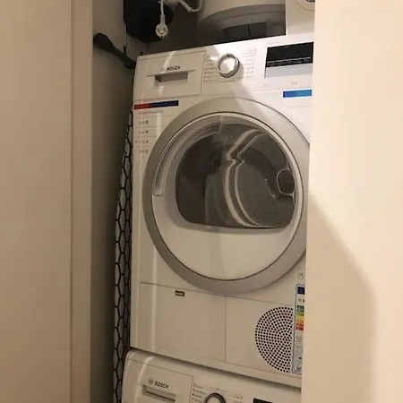 Lovely Bw Metropolitan